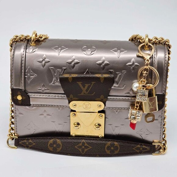 Authentic Louis Vuitton Lock & Key with unbranded Lipstick Bagcharm, Keycharm - Picture 3 of 8